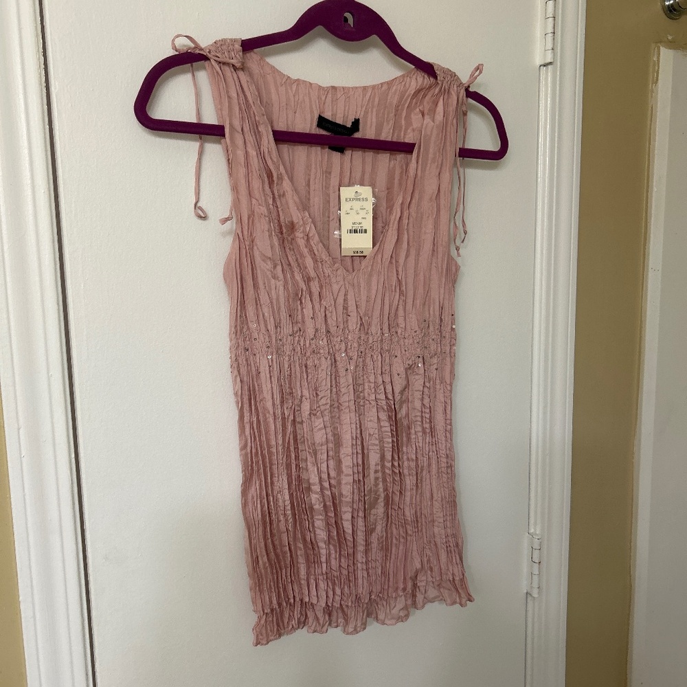 Pink top (medium)